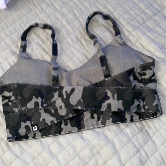 Fabletics Camo Print Sports Bra - Picture 2 of 4